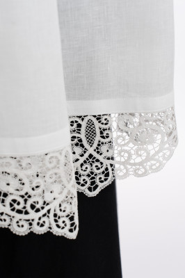 Surplice with 3 cm or 10 cm handmade lace