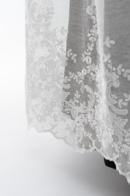 Pure linen alb with lace on tulle